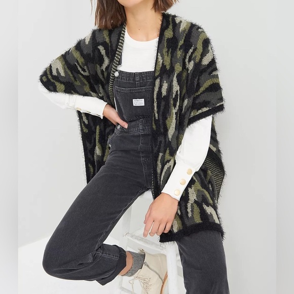 Anthropologie Akemi + Kin Cady Eyelash Wrap O/S - Picture 1 of 4